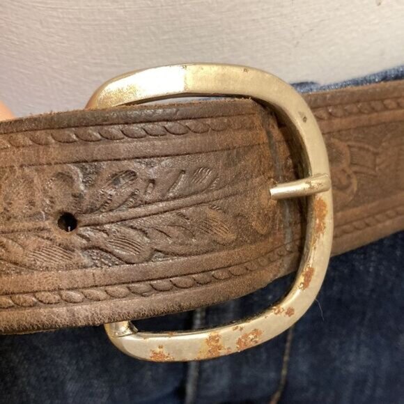 Vtge Mans Brown Leather Belt w/Etched Decorative Pattern Metal Buckle Size 38/40 - Picture 9 of 9